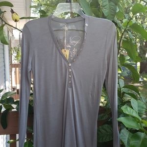 Da-Nang Gray V Neck Long Sleeve Nwt